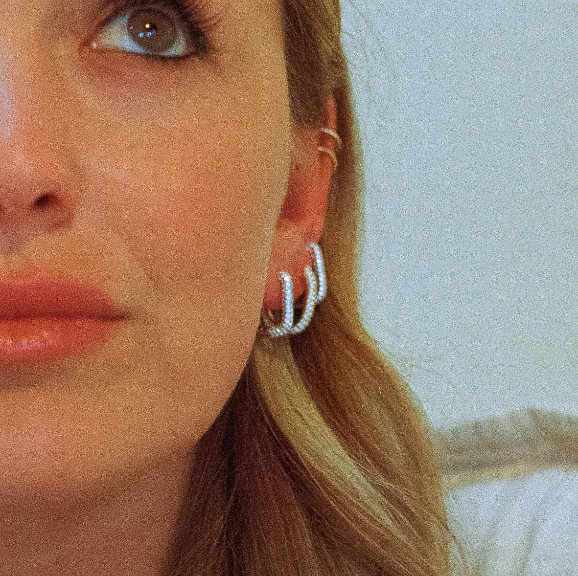 HALF PAVE SQUARE HOOPS