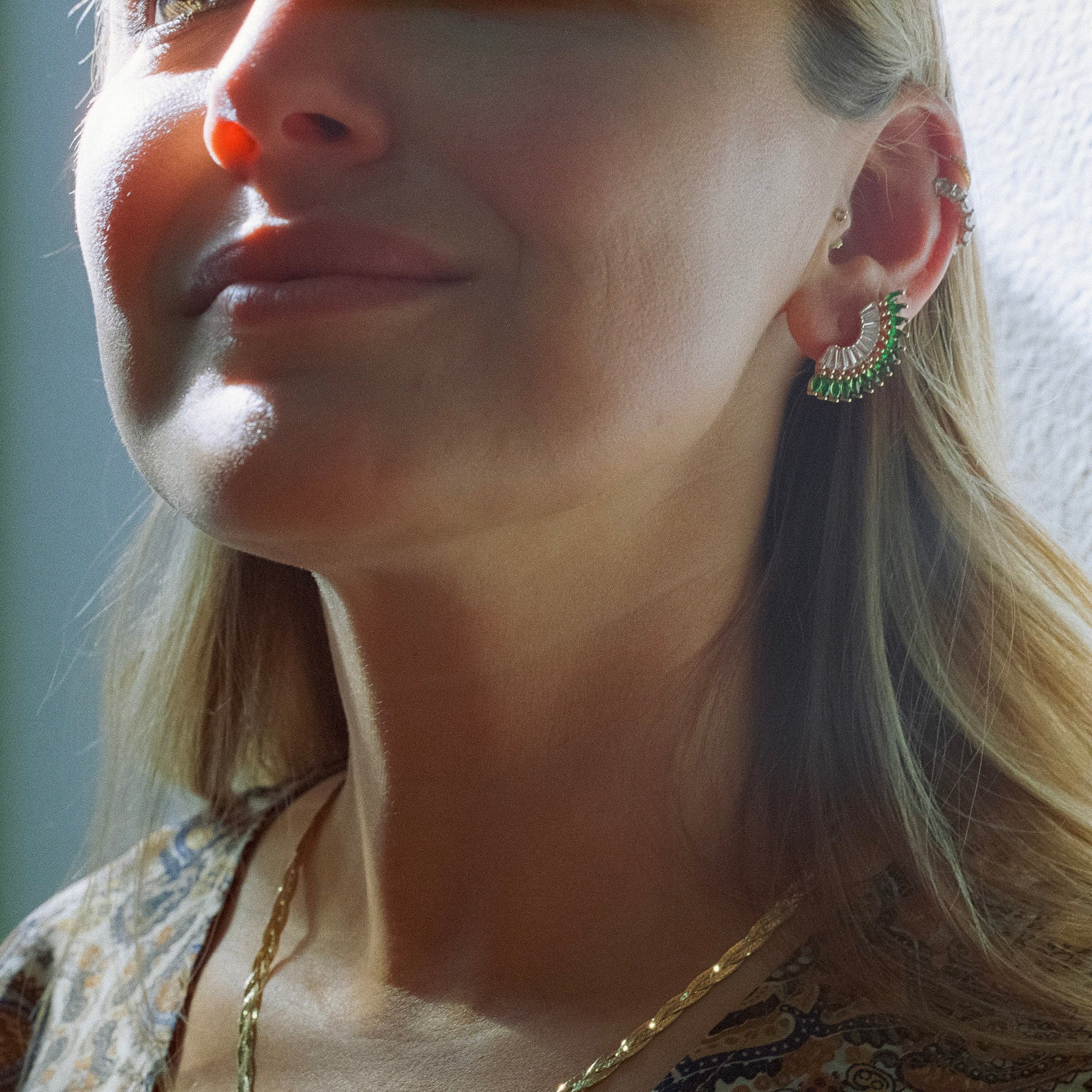 BURST CLIMBER EARRINGS (SAPPHIRE)