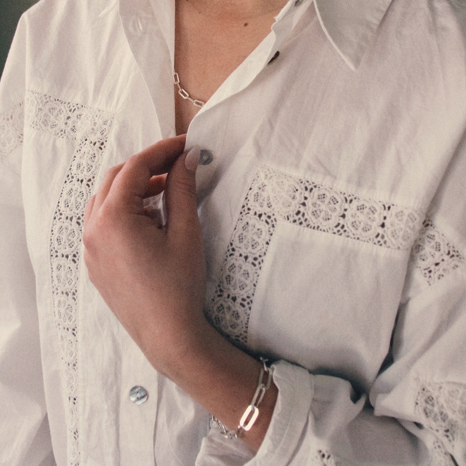 THICK CHAIN BRACELET