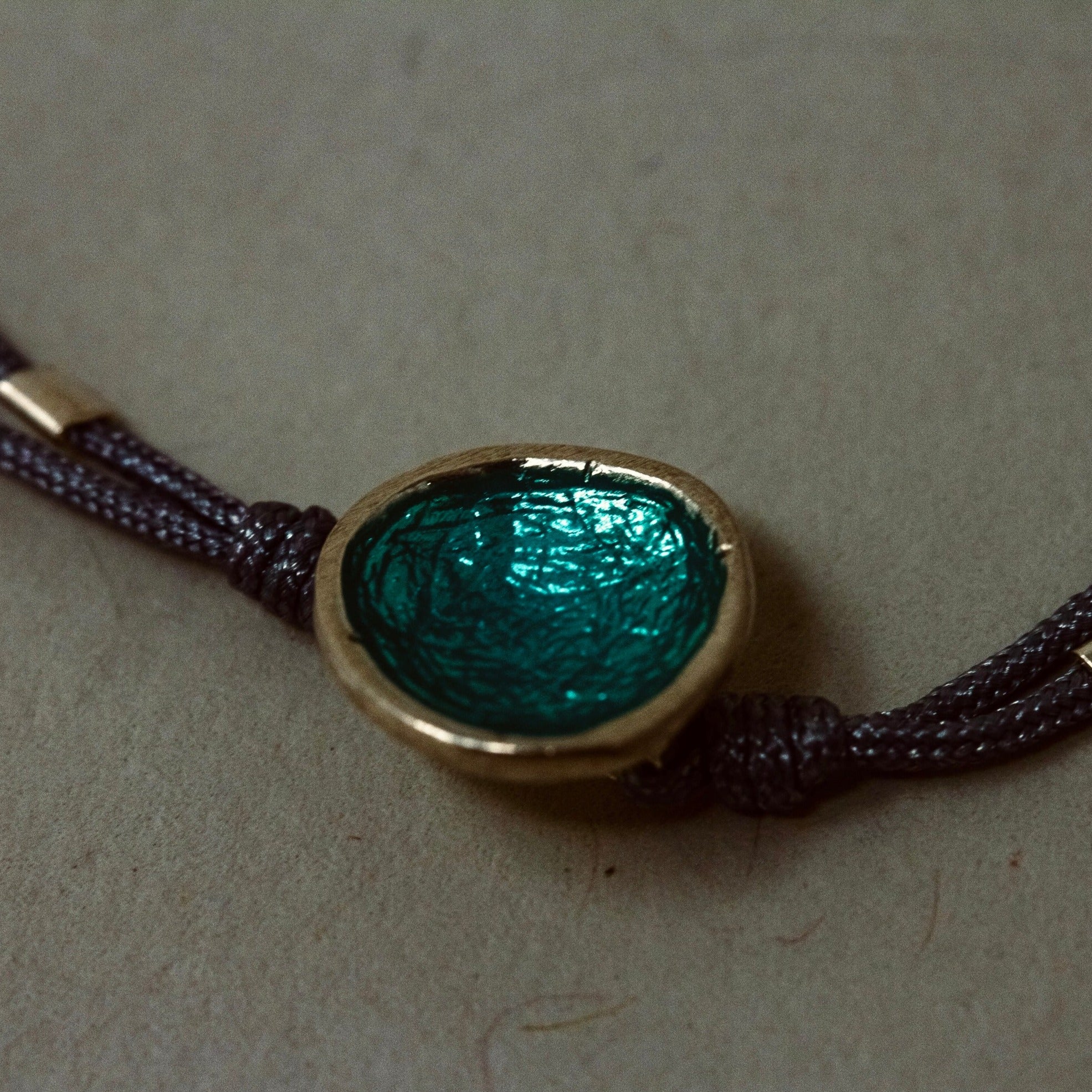 ADJUSTABLE DISC BRACELET