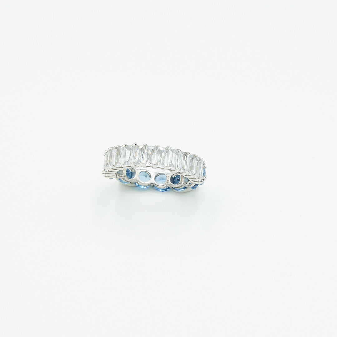 TWO-TONE BAGUETTE RING (SAPPHIRE)